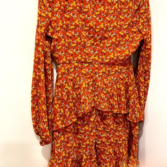 Spring mini dress - Picture 1 of 3
